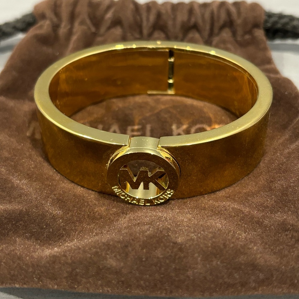 Michael Kors Chunky Gold Bracelet
